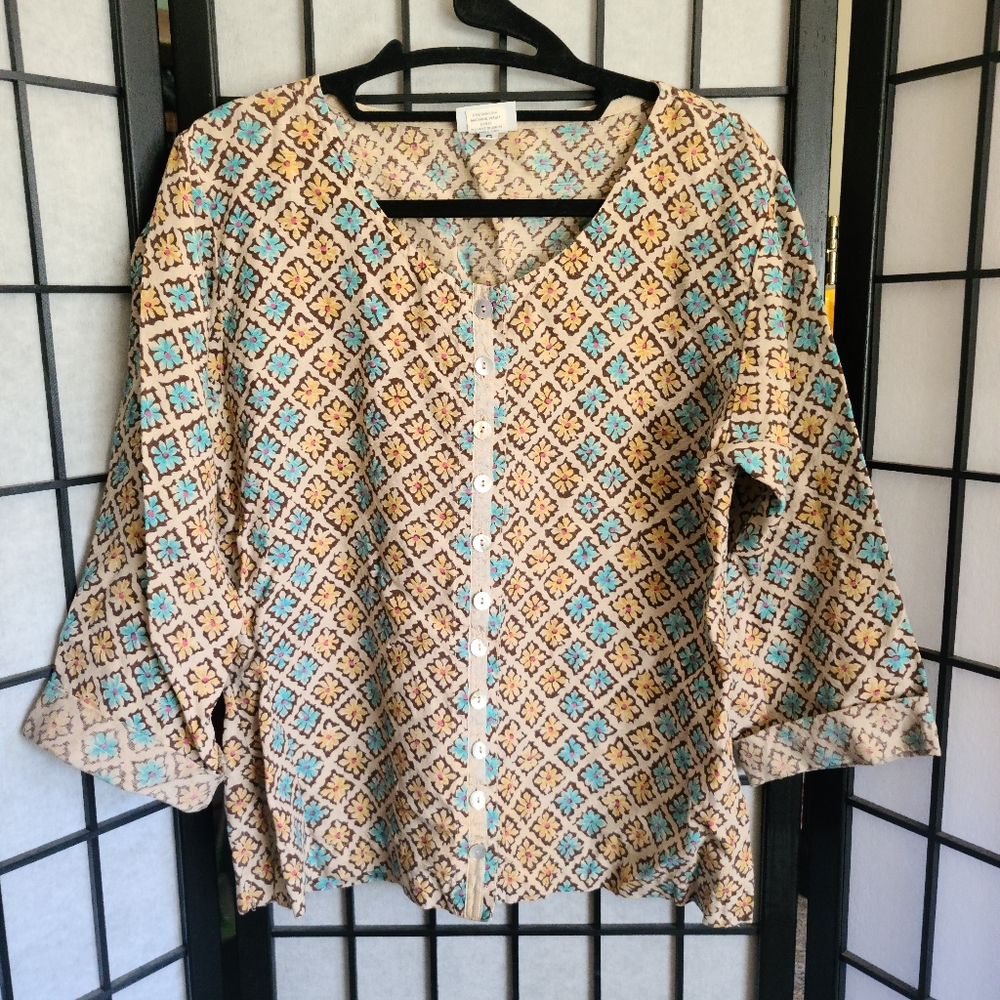LAST CHANCEHabitat Button Up Top